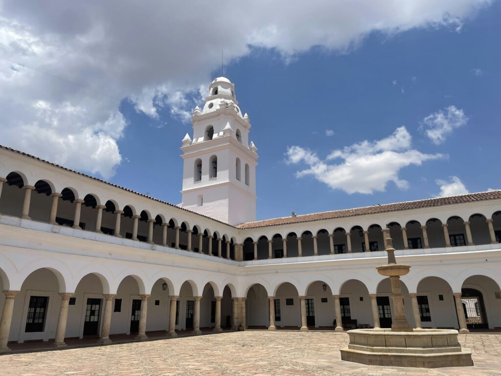 fixer in sucre, Sucre